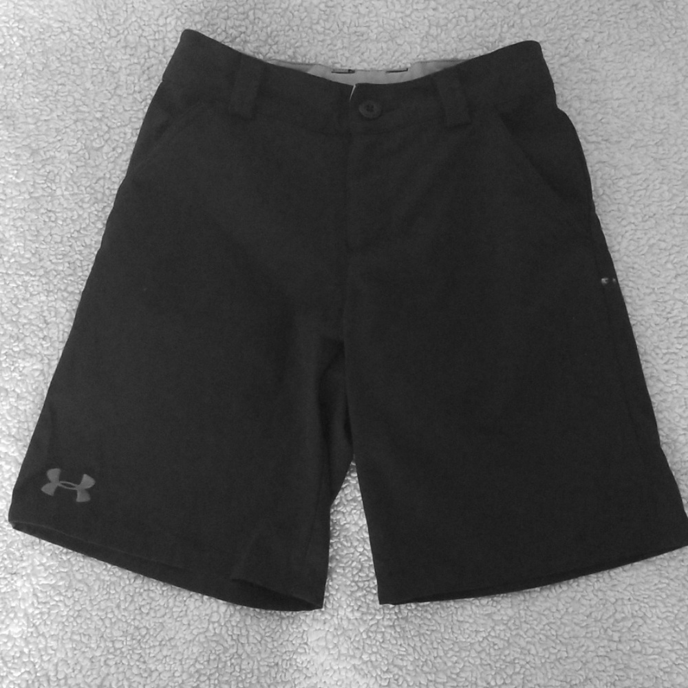 Boys Under Armour shorts